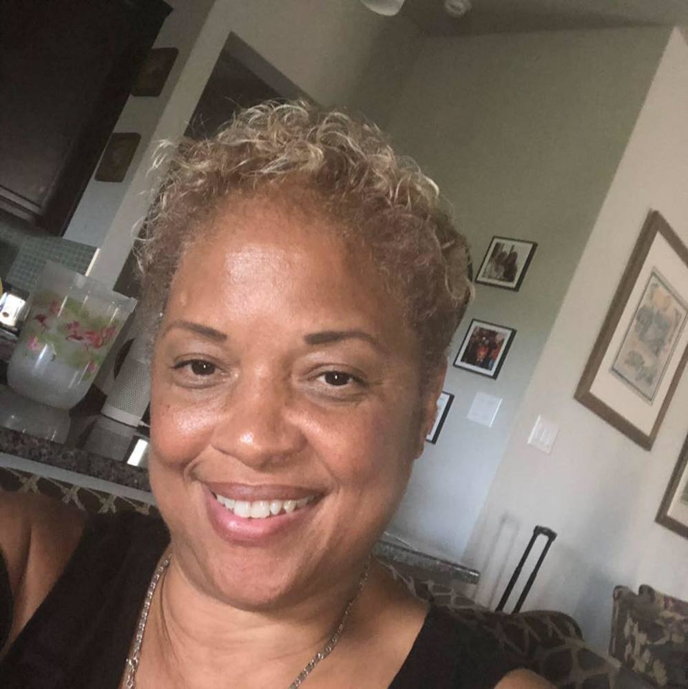 Meet your Posher, Sharon
